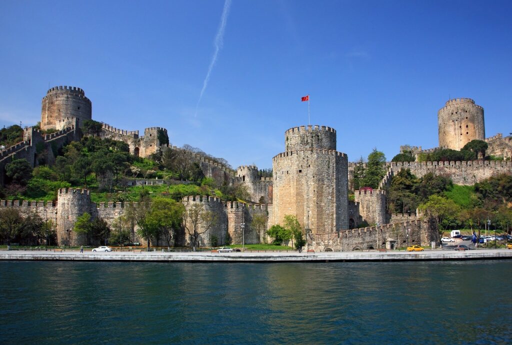 places-to-visit-in-istanbul-rumeli-castle-1024x691.jpg