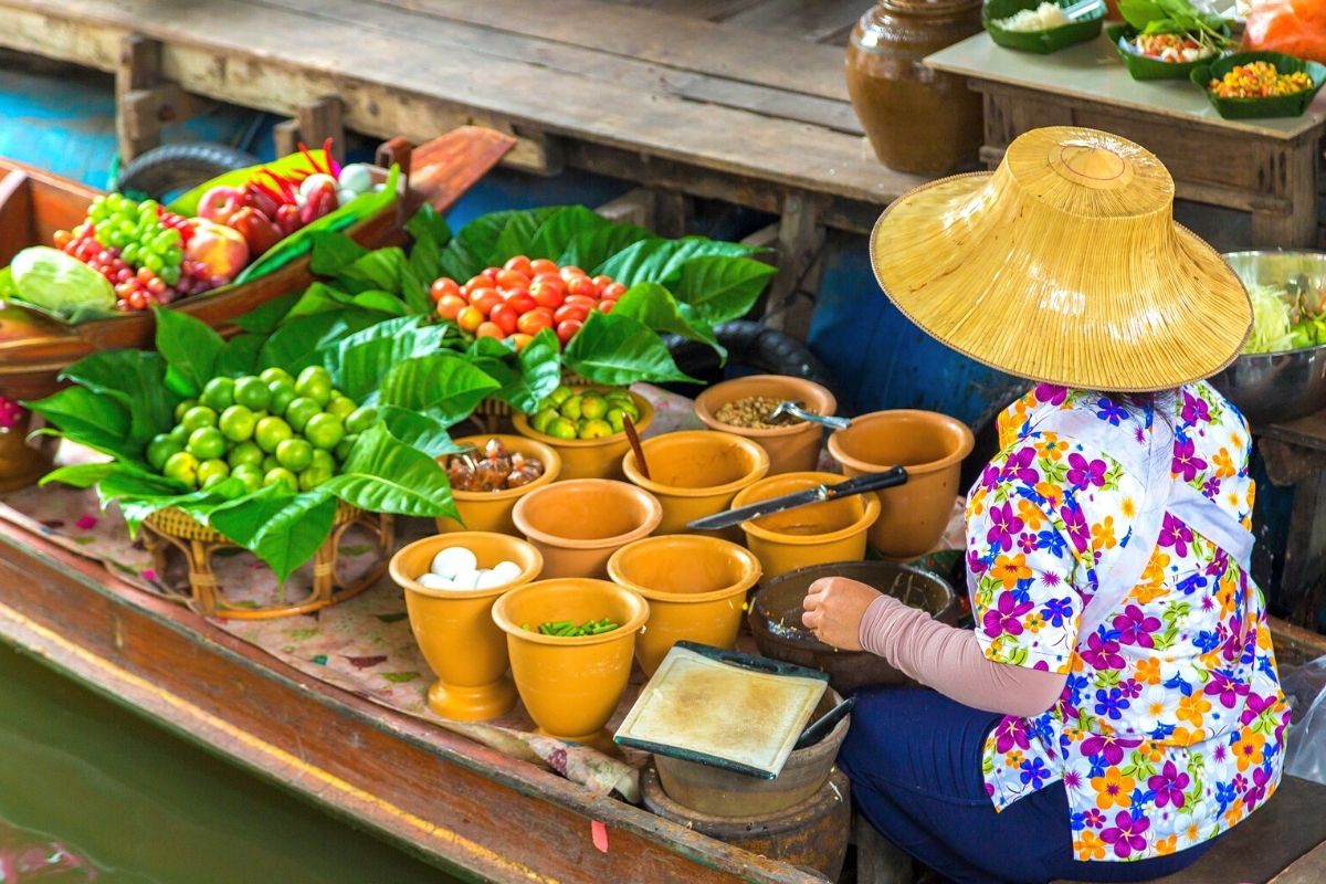 Pattaya-Floating-Market-Thailand.jpg